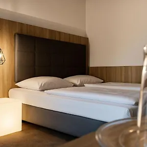 Otel Plaza & Living Frankfurt Frankfurt am Main