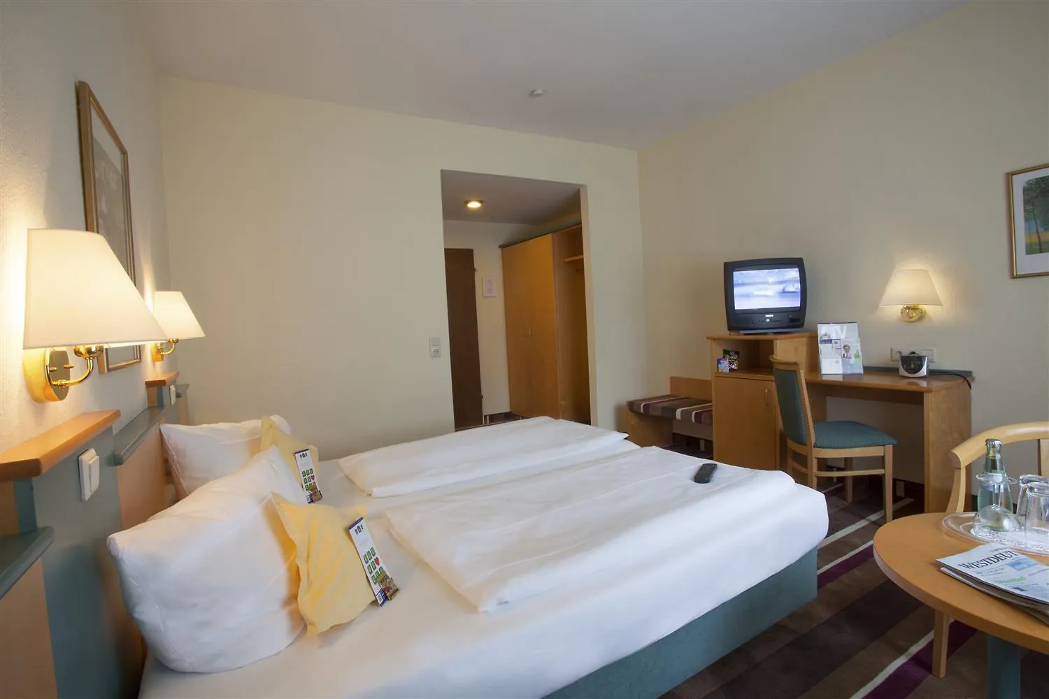 Sure Hotel By Best Western Ambassador Duesseldorf 3*, Düsseldorf