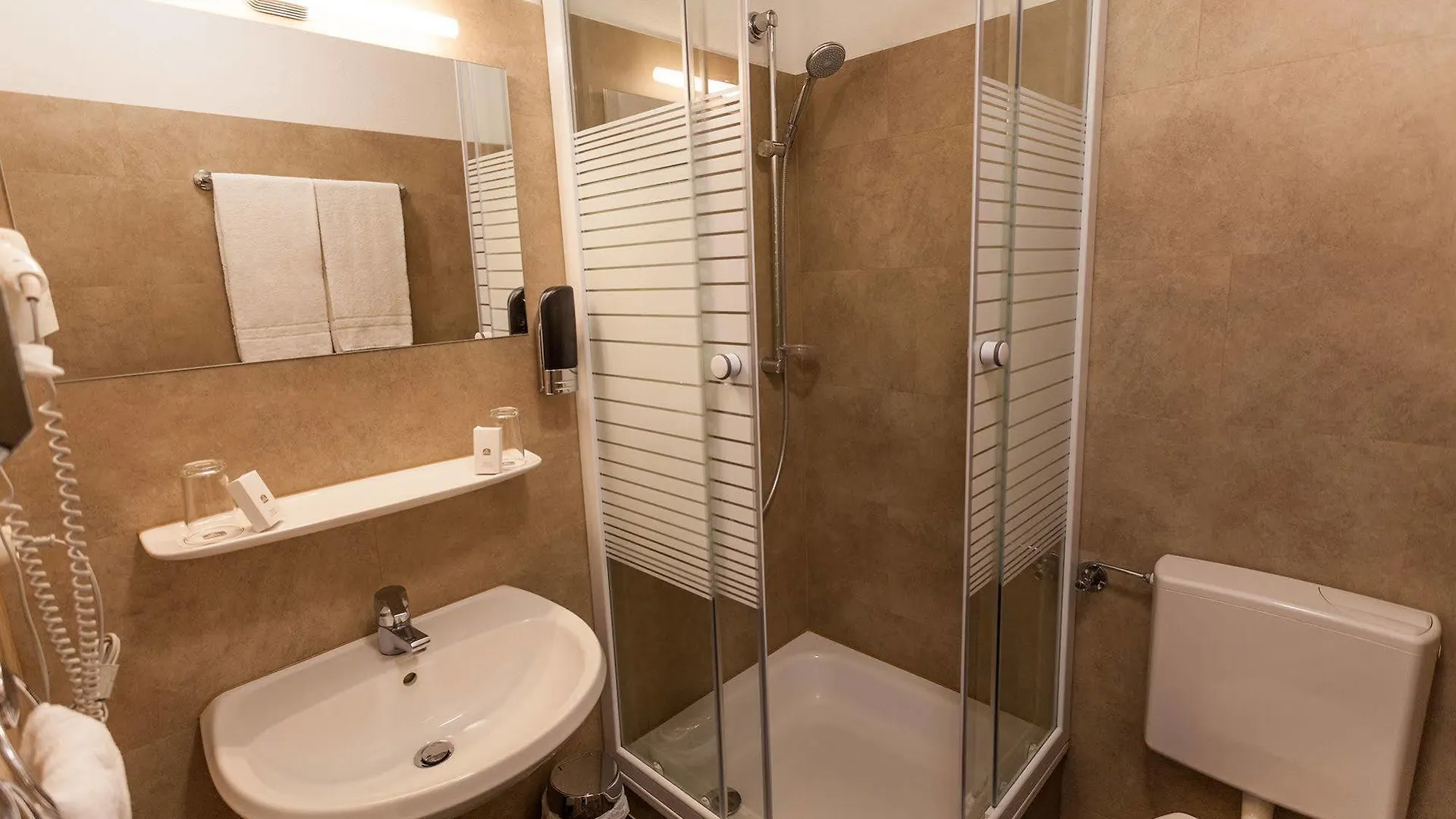 Best Western Ambassador Hotel Düsseldorf