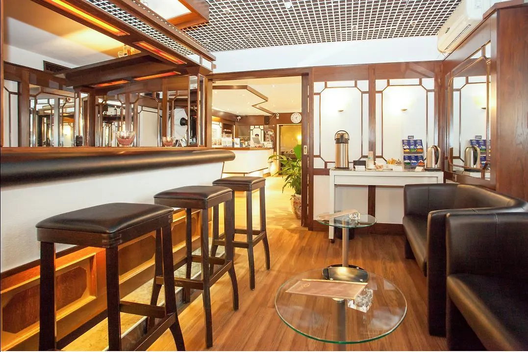 Sure Hotel By Best Western Ambassador Duesseldorf 3*, Düsseldorf